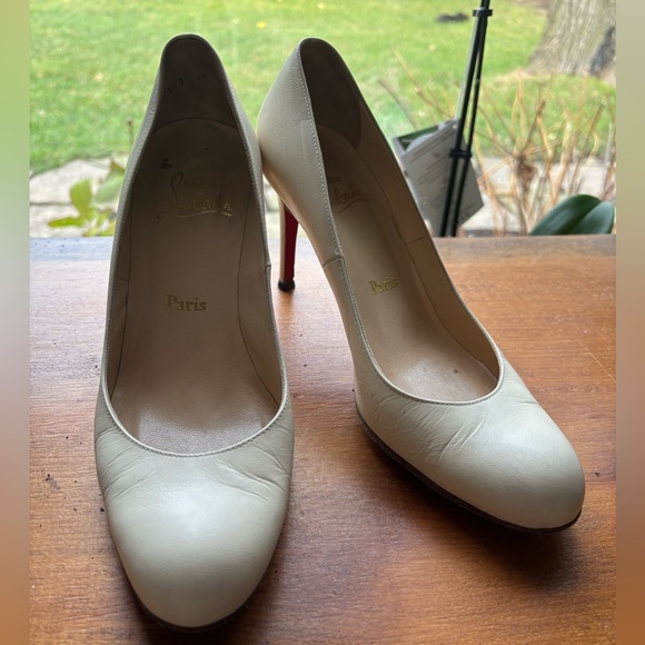 Authentic Louboutin shoes - Picture 1 of 4